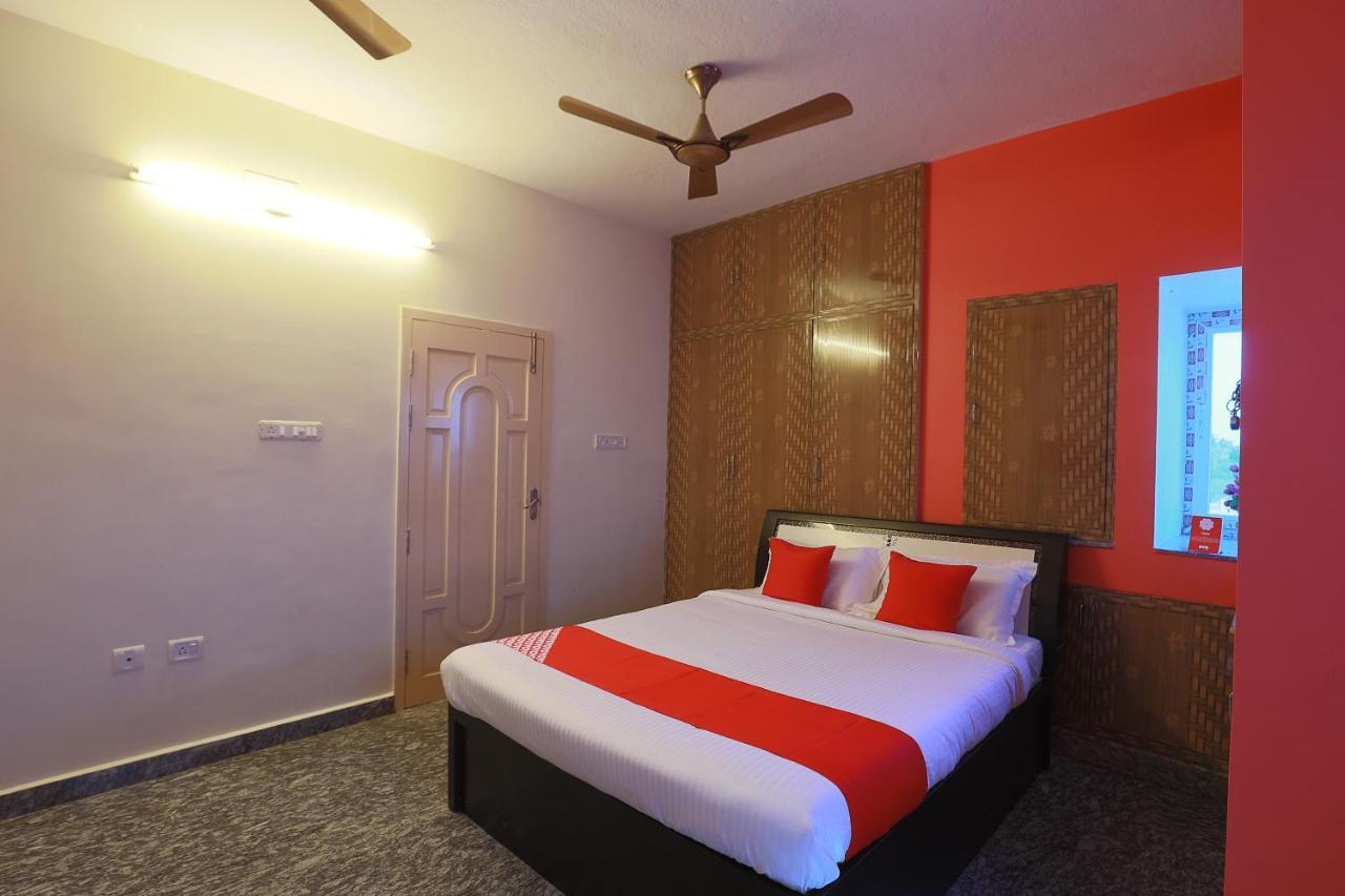 Oyo 38695 Peninsula Holiday Resorts Chennai Exteriör bild
