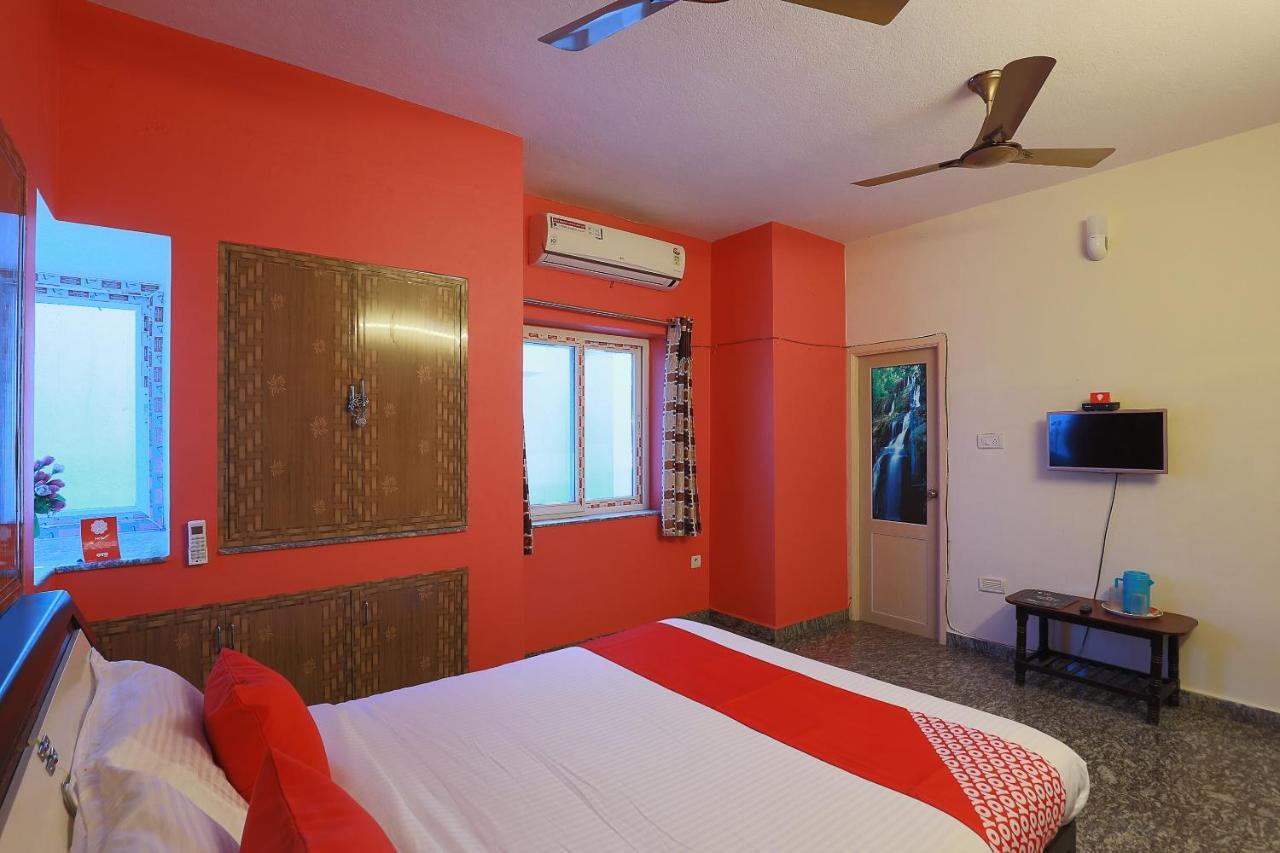 Oyo 38695 Peninsula Holiday Resorts Chennai Exteriör bild